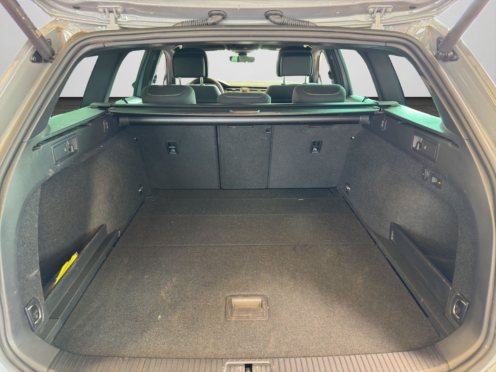 Volkswagen Passat Variant - Bild 16
