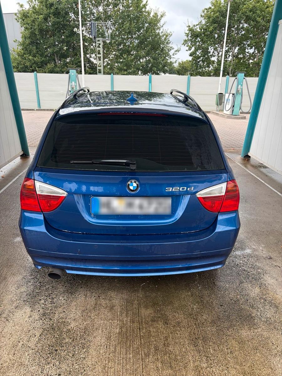 BMW 320 2008 — engine 163 HP (120kW)