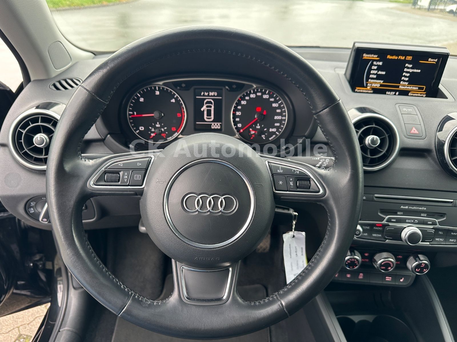 Fahrzeugabbildung Audi A1 Sportback Sport 1.6 TDi/Navi/Klima/SHZ/PDC