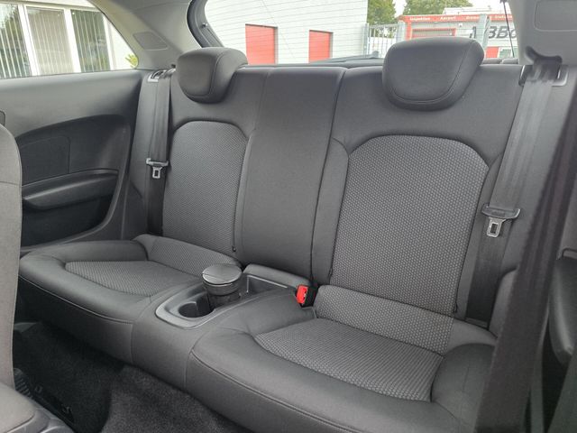 AUDI A1 — Foto 25