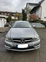 Mercedes-Benz C 250 Sport Coupé Autom. Sport - Mercedes-Benz C 250: Sport