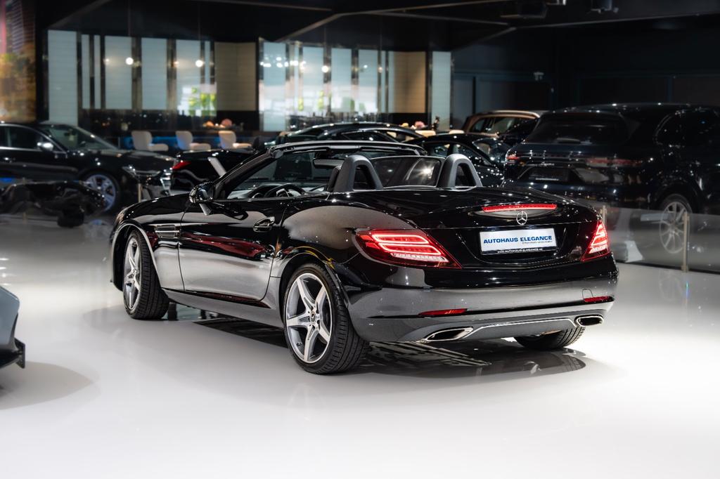 Mercedes-Benz SLC 300