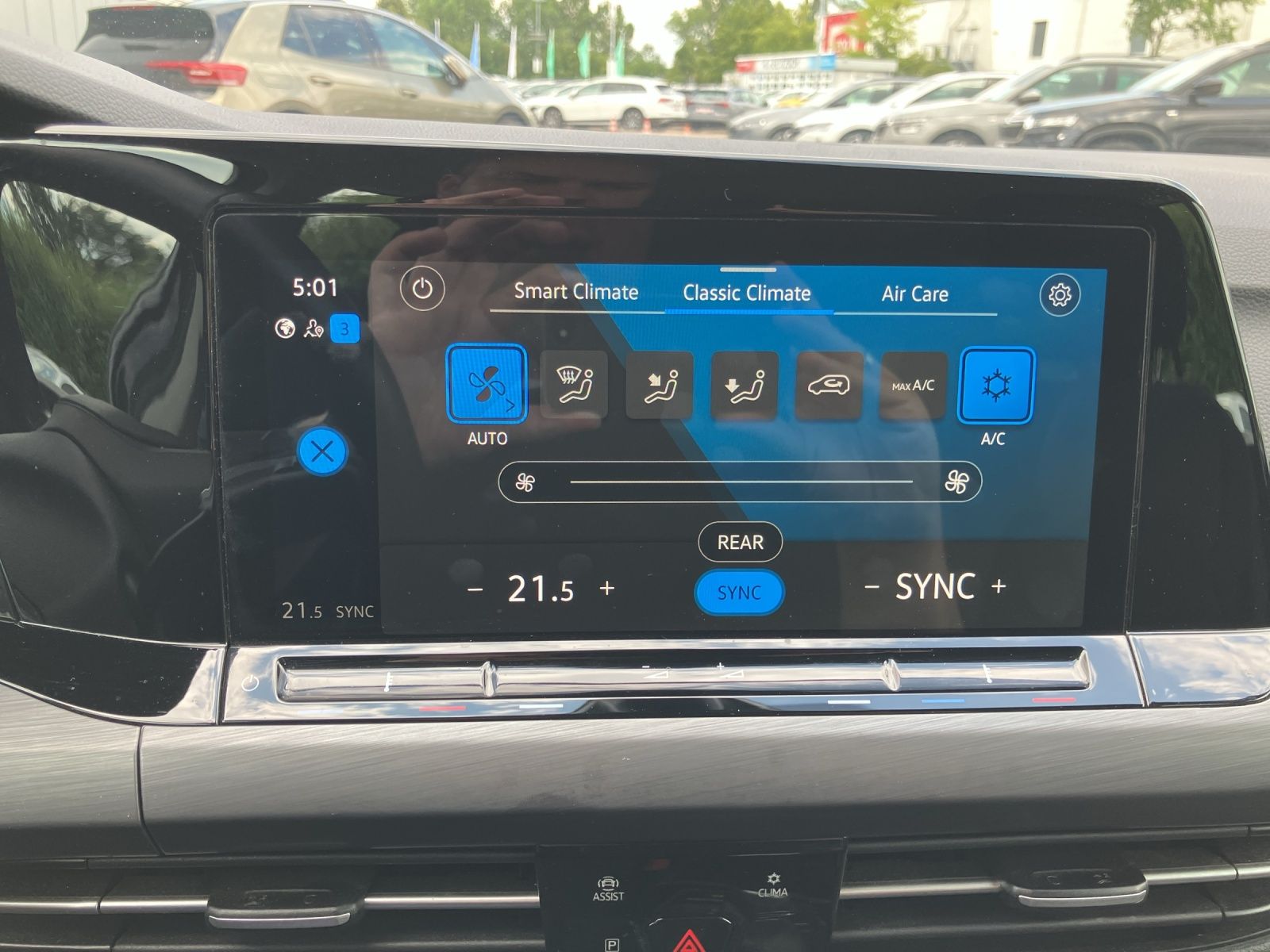 Fahrzeugabbildung Volkswagen Golf VIII Variant TSI Style LED ACC App-Connect