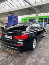 BMW 320 Gran Turismo Gran Turismo 320i Luxury Li... - schwarze BMW 320 Gran Turismo