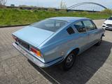 Audi 100 Coupe - Audi 100 mit Benzin-Antrieb