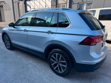 Volkswagen Tiguan - 4
