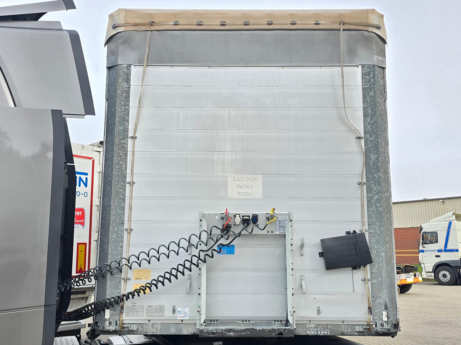 Schmitz Cargobull SCS 24/L - 13.62 EB *Stahleckrungen *2,75m Innen