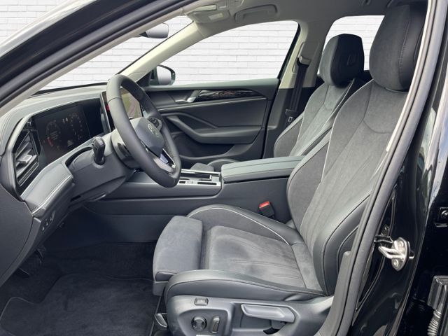 Fahrzeugabbildung Volkswagen Passat Elegance 2.0 TDI KLIMA LED NAVI ALU