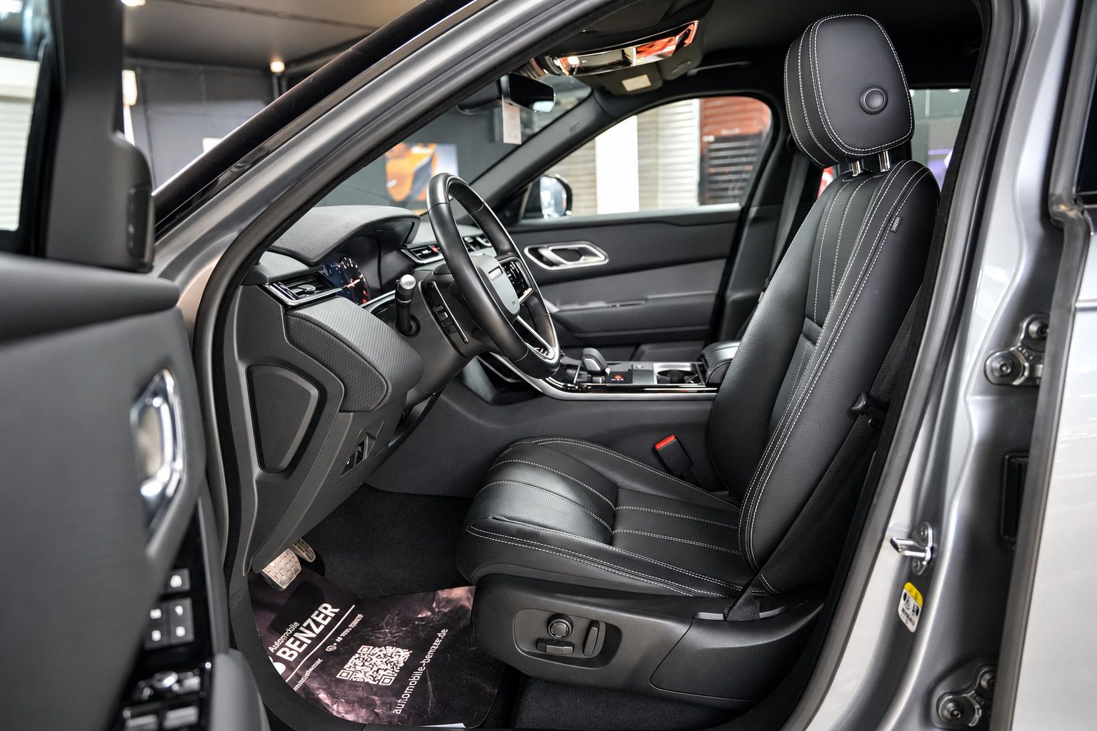Fahrzeugabbildung Land Rover Range Rover Velar /360*Cam/LED/CapPlay/LEDER/