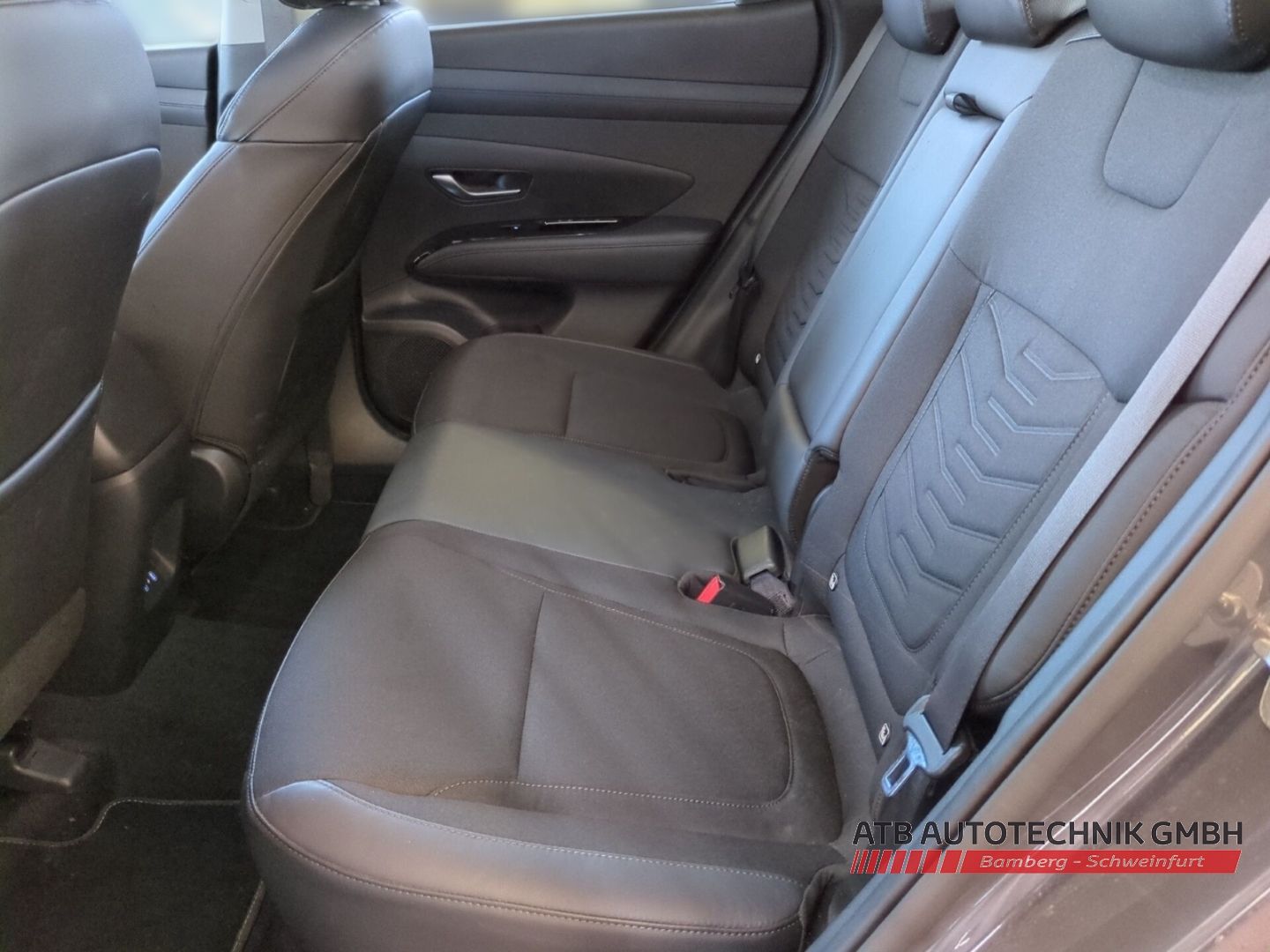 Fahrzeugabbildung Hyundai Tucson Trend 1.6 T-GDi 48V 4WD DCT Navi LED ACC