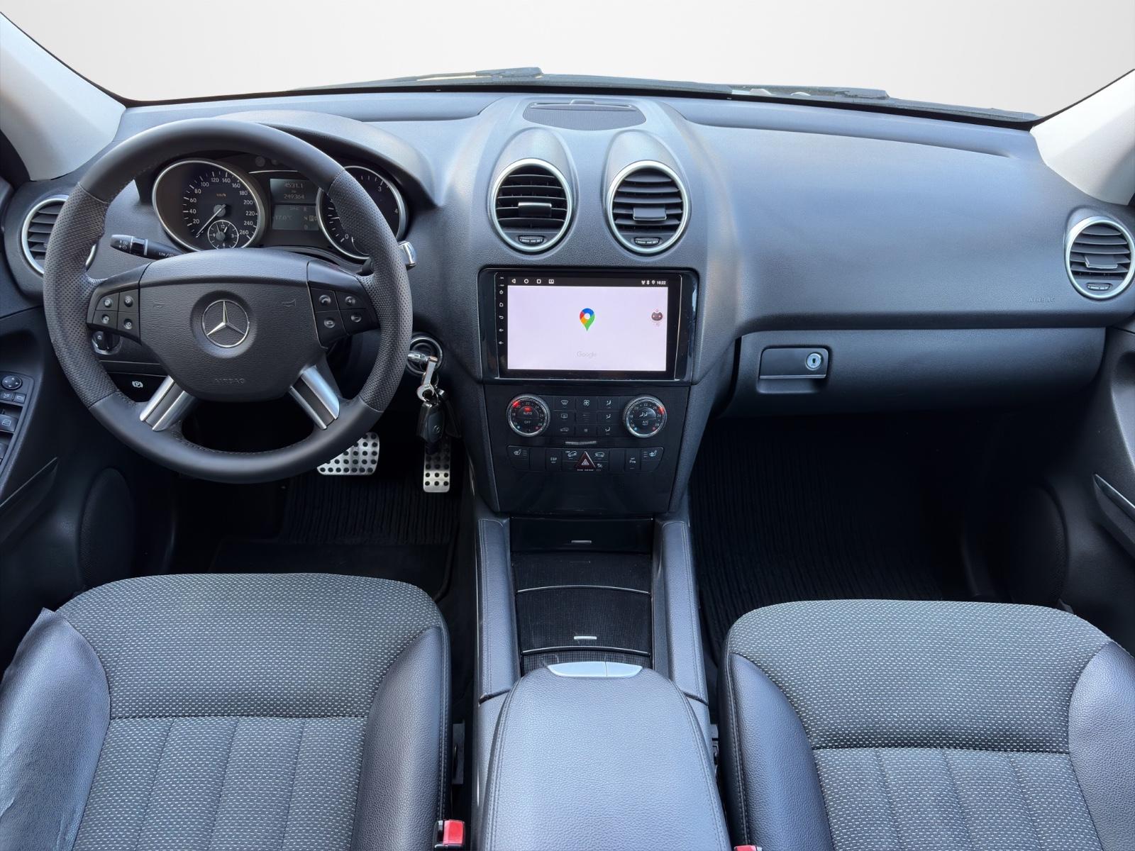 Mercedes-Benz ML 320 CDI 4Matic *NAVI*BI-XENON*TÜV