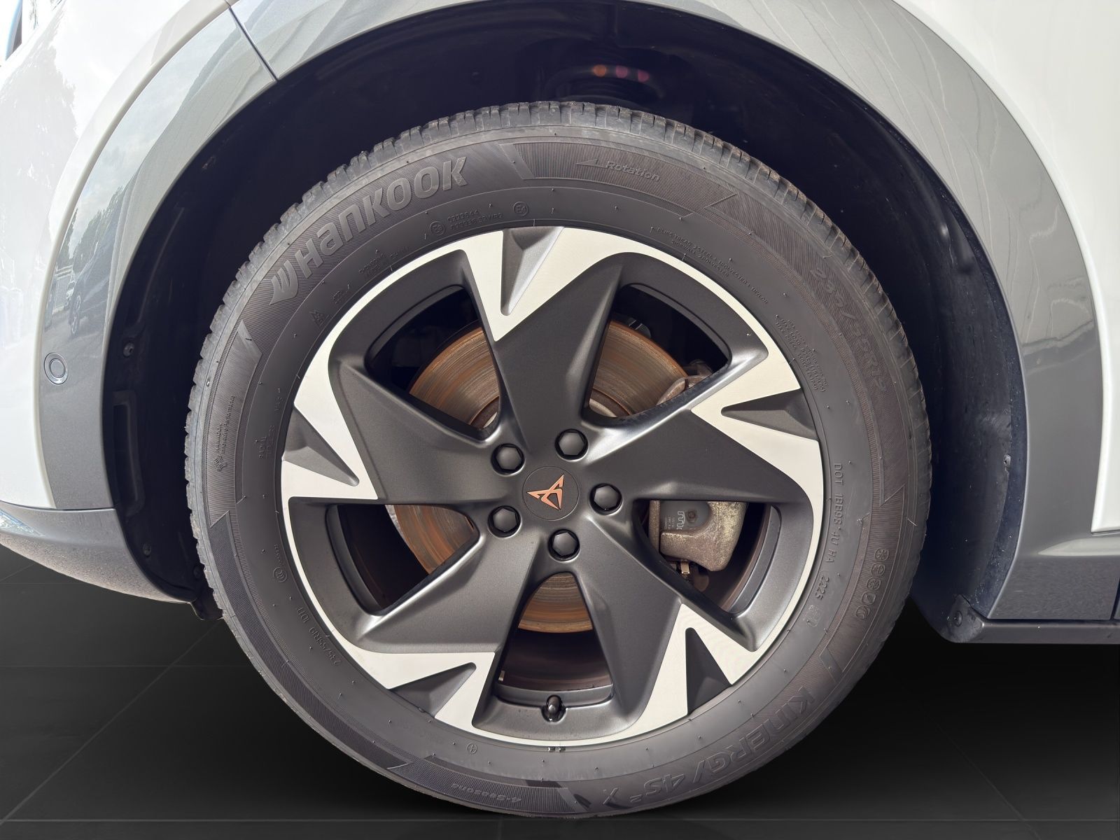 Cupra Tavascan - Bild 7