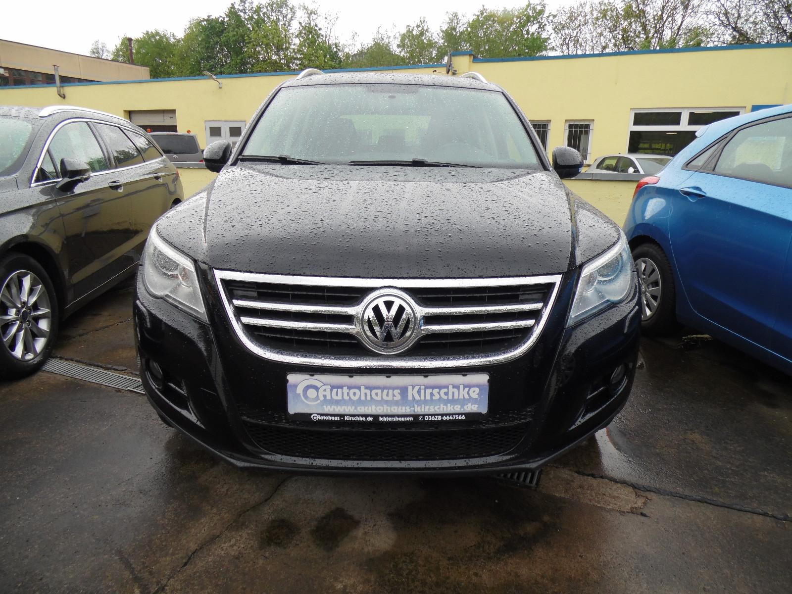 Volkswagen Tiguan Sport & Style 4x4/Kamera/Pano/AHK/R-Line