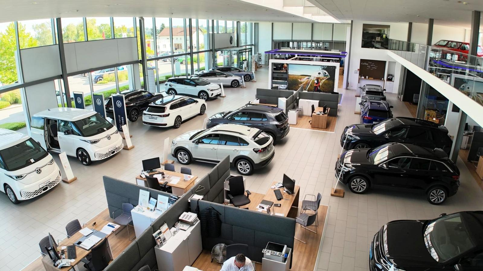 showroom-image-bottom
