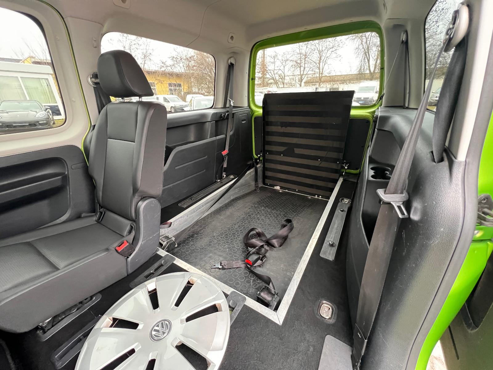 Volkswagen Caddy Maxi 2.0 TDI DSG Rollstuhl Rampe 110 kw