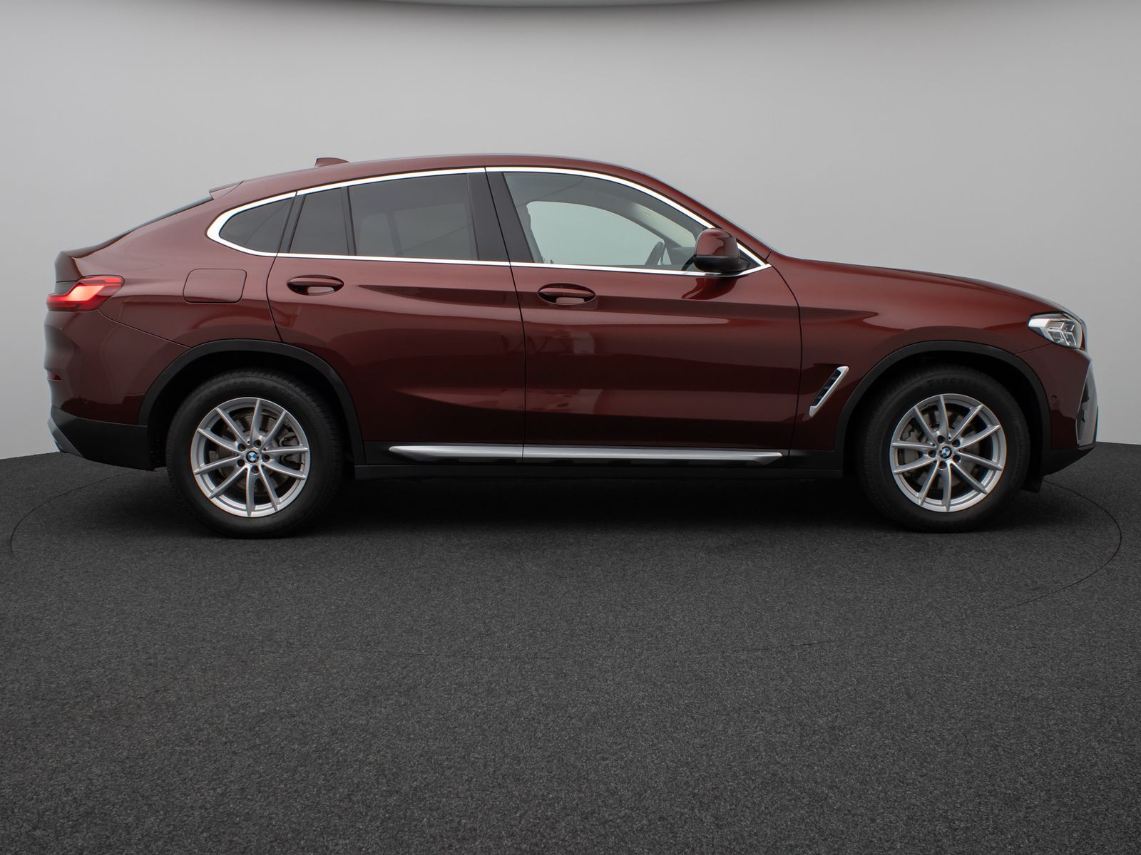 Fahrzeugabbildung BMW X4 xD30d Kamera DAB CockPitPlus AHK Sport LED