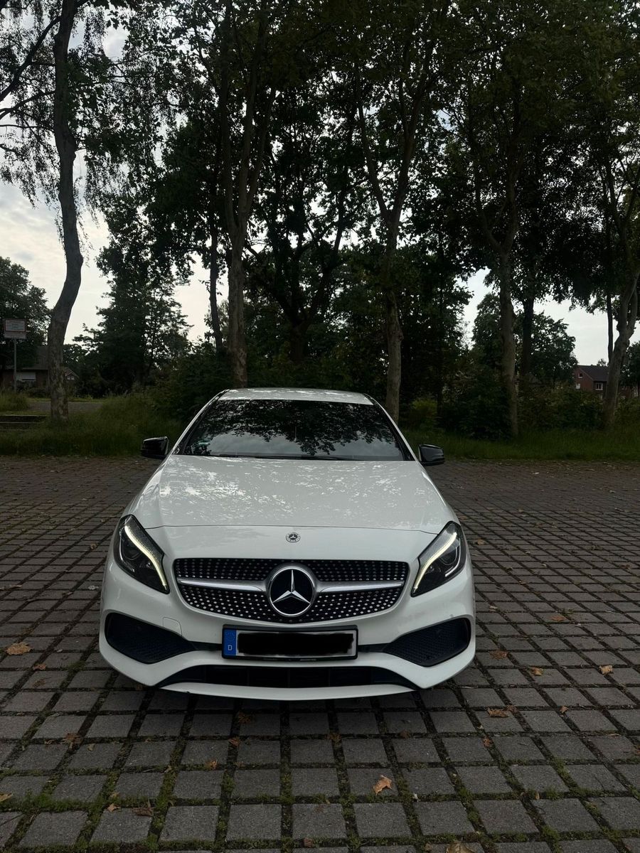 MERCEDES-BENZ Mercedes A180 AMG Paket