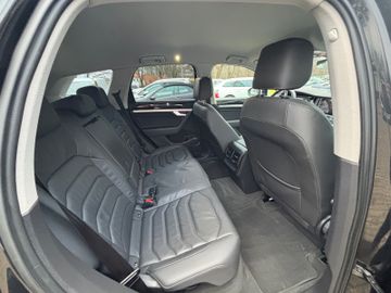 Volkswagen Touareg - 10