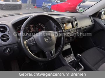 Volkswagen Tiguan - 12