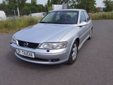 Opel Vectra 1.6 16V,  1.HAND, XENON, KLIMA, TÜV04/27 - Opel Vectra aus 2001: 2.2