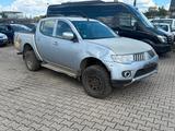 Mitsubishi l200 2.5 4x4 klima - gebrauchte Mitsubishi L200 aus dem Jahr 2010