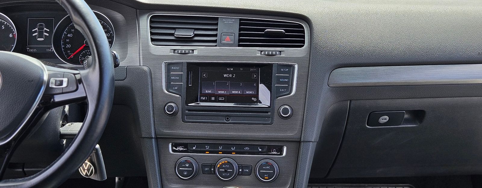 VW Golf VII Lim. Comfortline BMT Parkassistent Shz