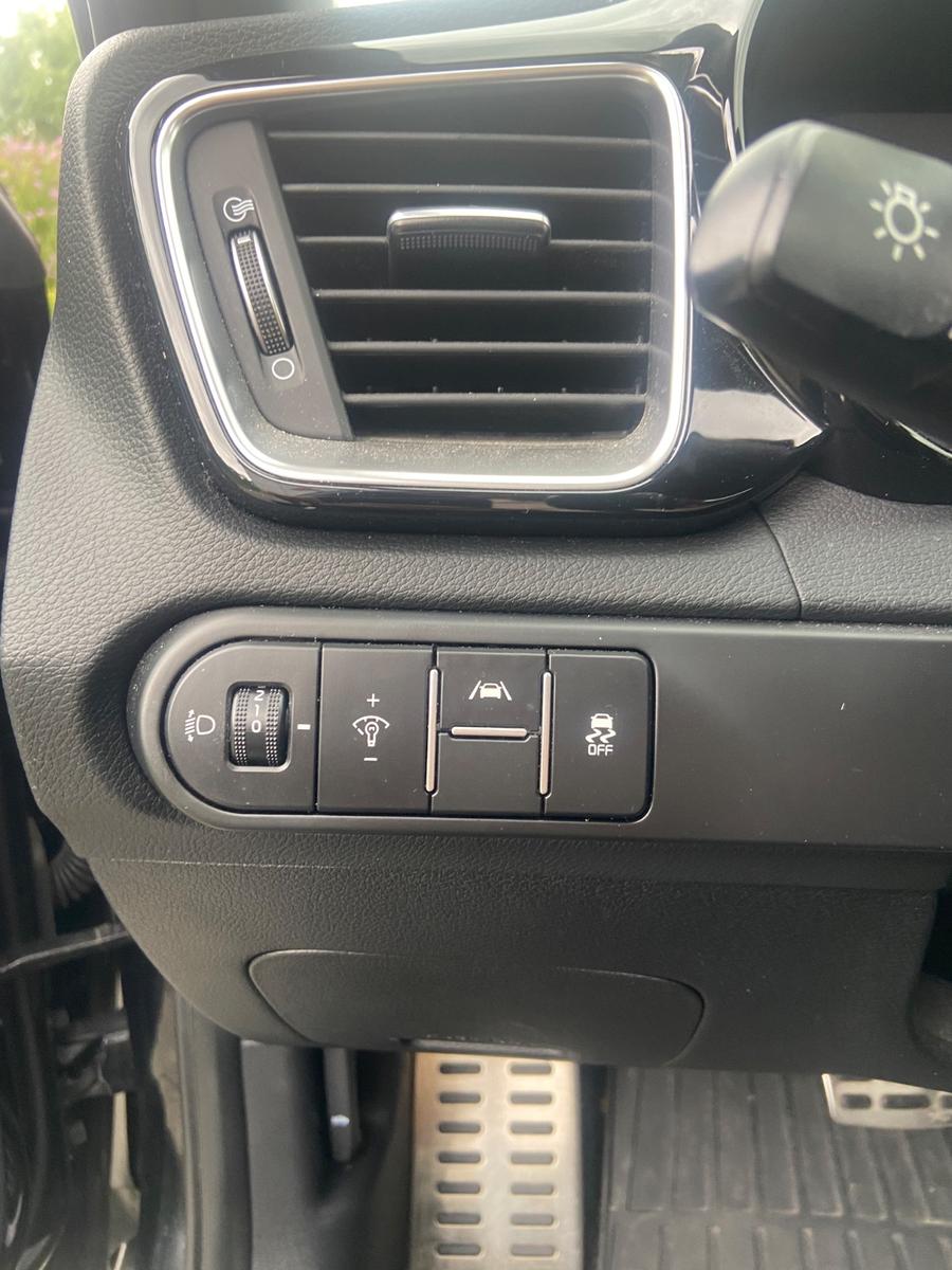 Kia pro cee'd / ProCeed