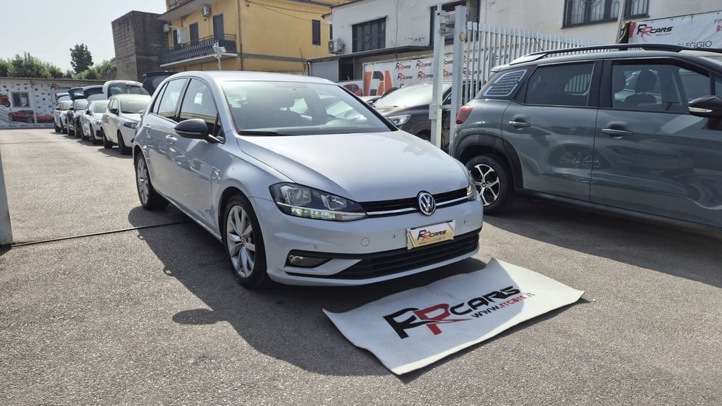 Image of Volkswagen Golf