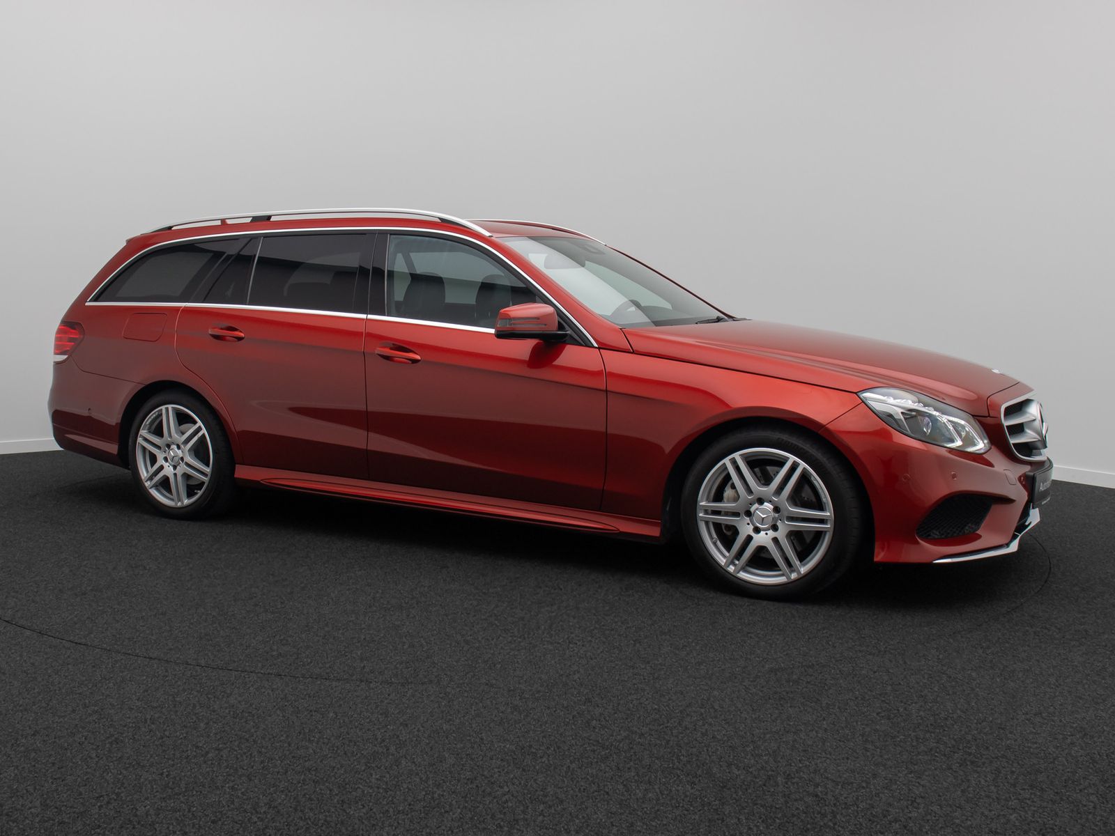 Fahrzeugabbildung Mercedes-Benz E 350 BlueTEC PDC Navi Tempomat LED Leder 18Zoll