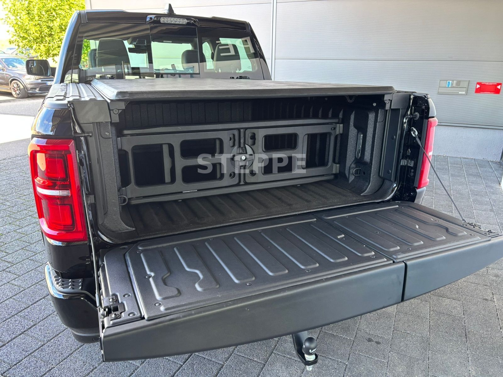 Dodge 2026 RAM 1500 Limited Night 5,7LV8 Rambox MFT