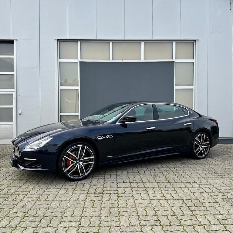 Maserati Quattroporte