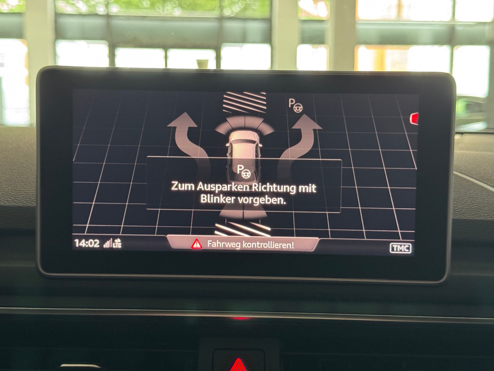 Fahrzeugabbildung Audi A4 2.0 TFSI G-TRON 3X S-LINE BLACK EDITION VOLL