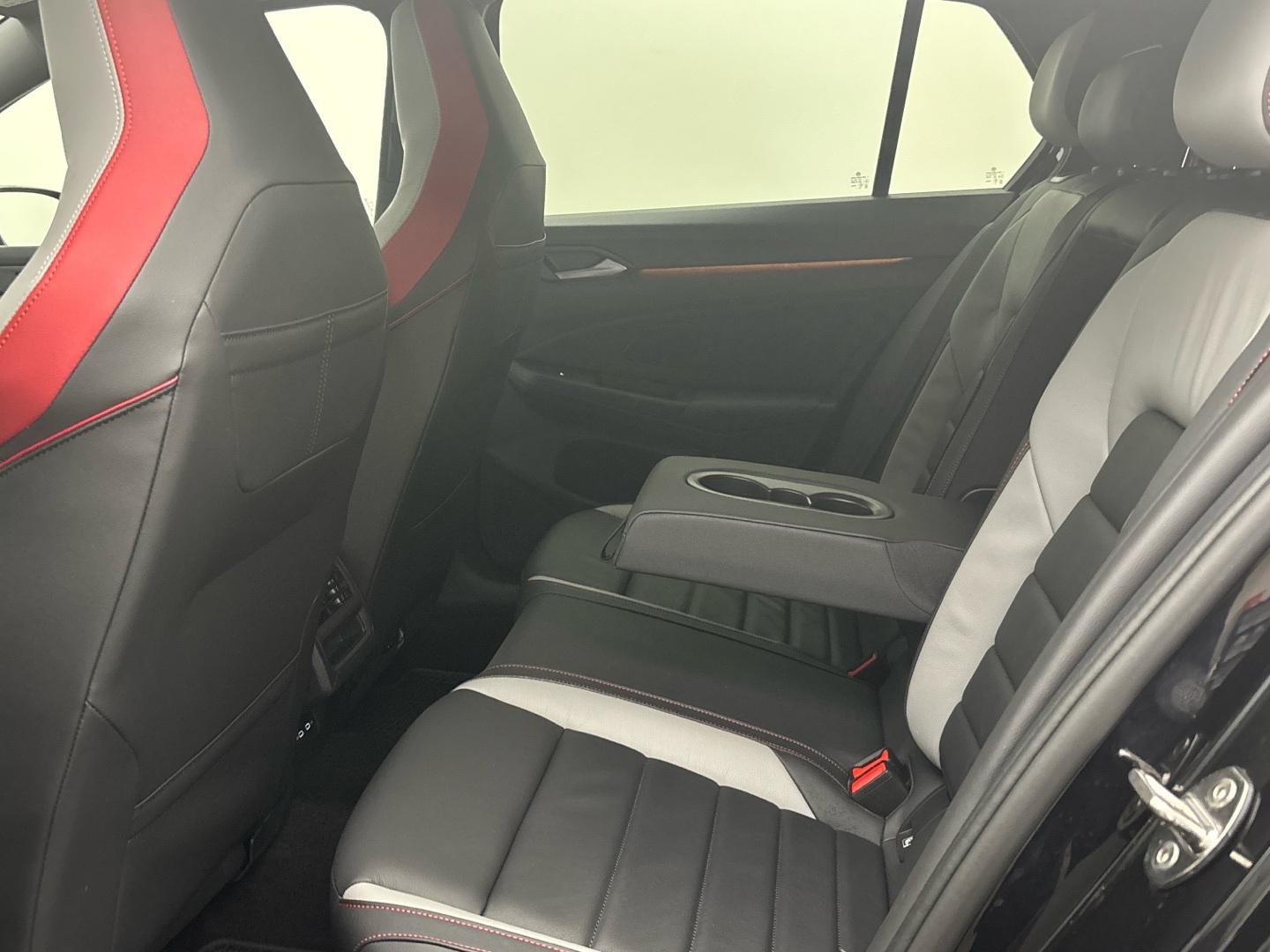 Volkswagen Golf VIII GTI Clubsport 2.0 TSI DSG Matrix Pano, миниатюра 11