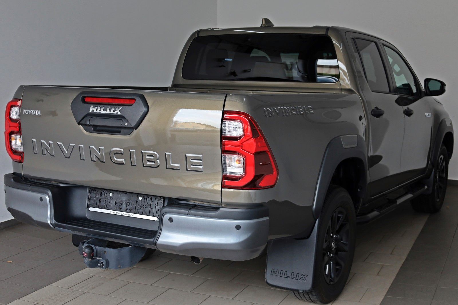 Fahrzeugabbildung Toyota Hilux 2.8 D-4D 4x4 Invincible,DOKA,Leder,ACC,AHK