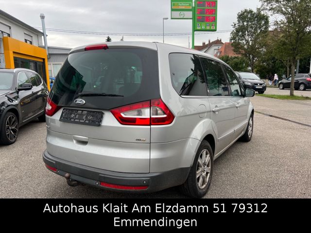 Fahrzeugabbildung Ford Galaxy Ghia 7 Sitze