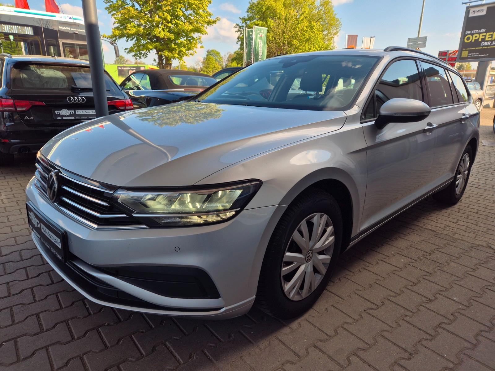 Volkswagen Passat Variant 2,0 TDI-R-kam-Navi-Led