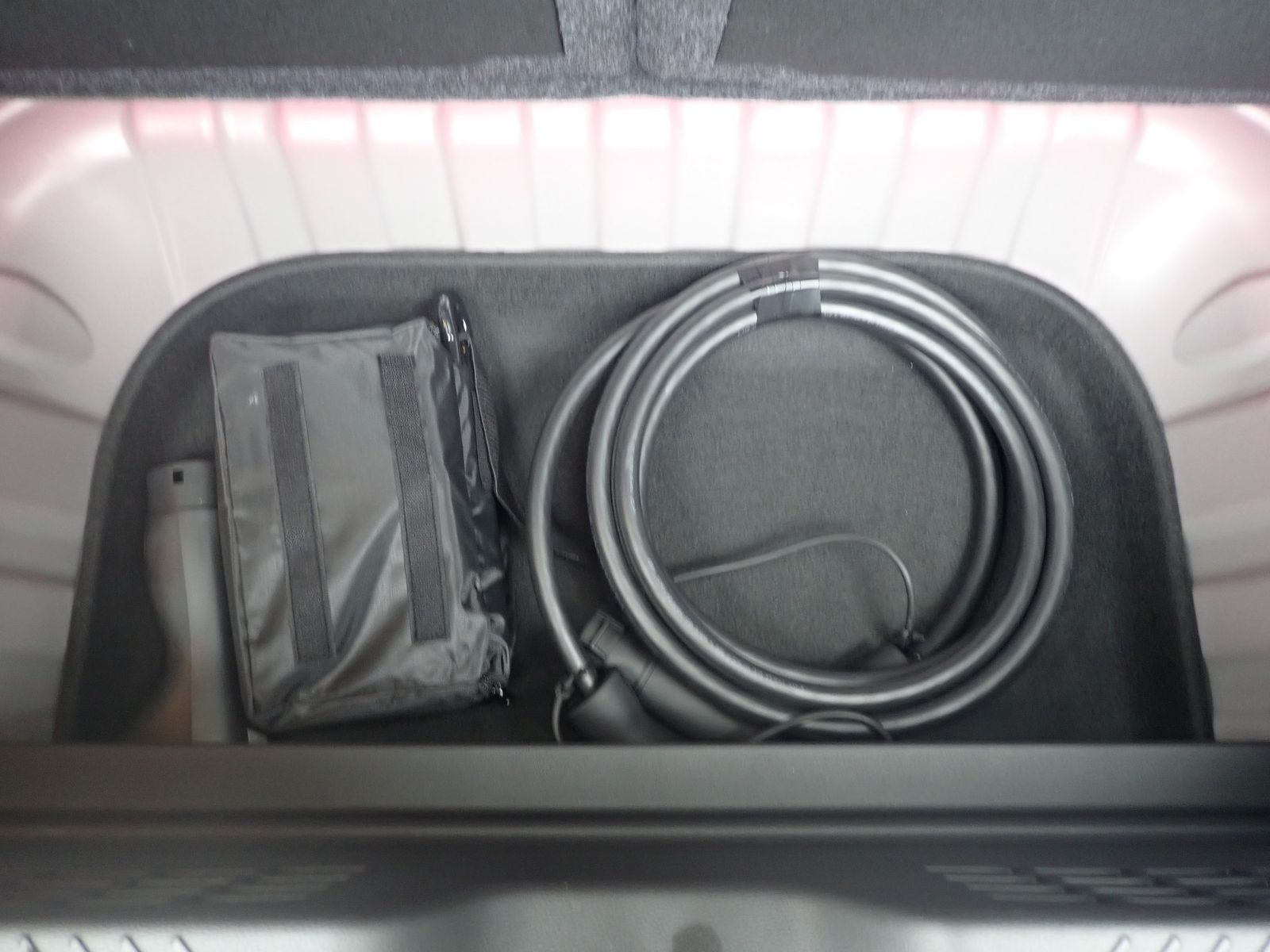 Fahrzeugabbildung Renault Twingo E-TECH elektrisch Techno 80hp Urban Range