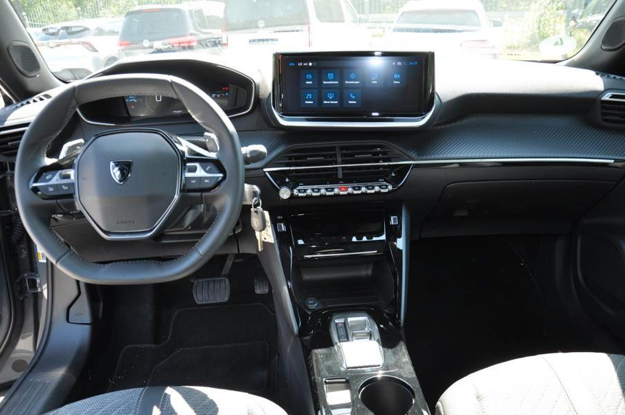 Peugeot 2008 Hybrid 145 Allure *LED*