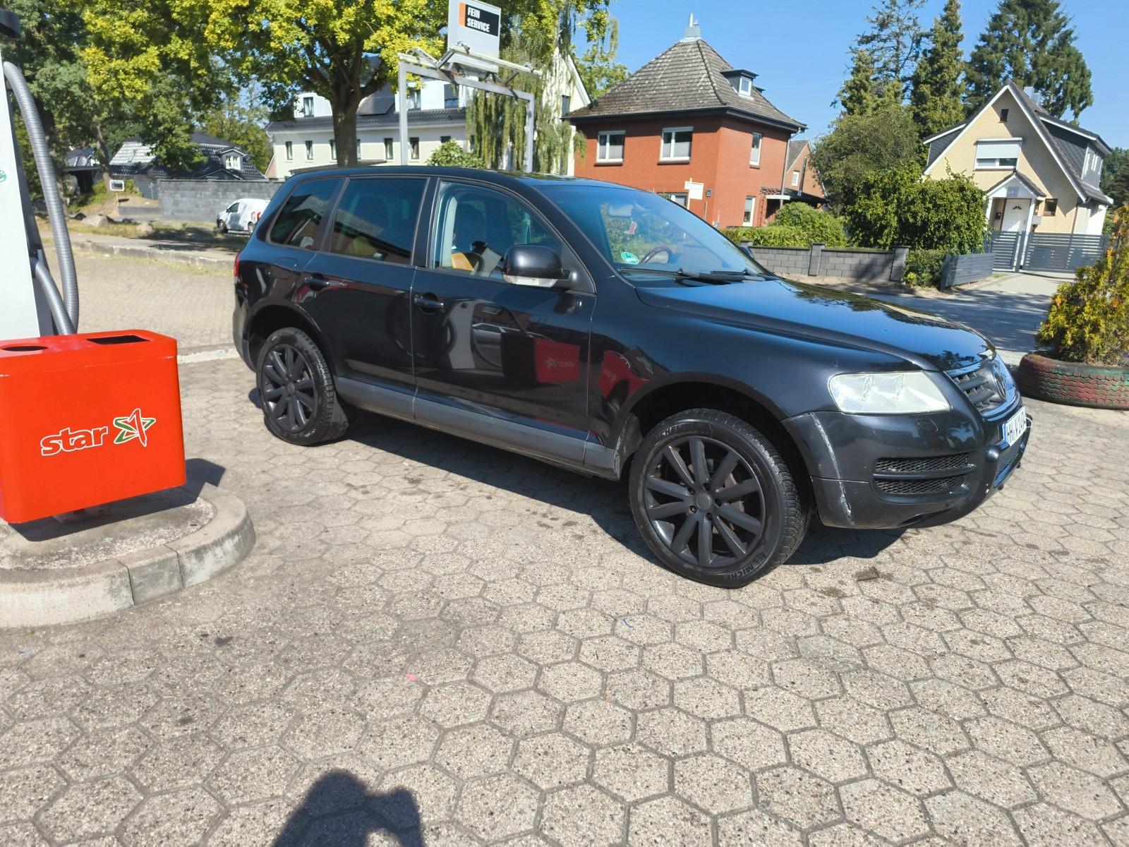Volkswagen Touareg 2004 — вигляд ззаду