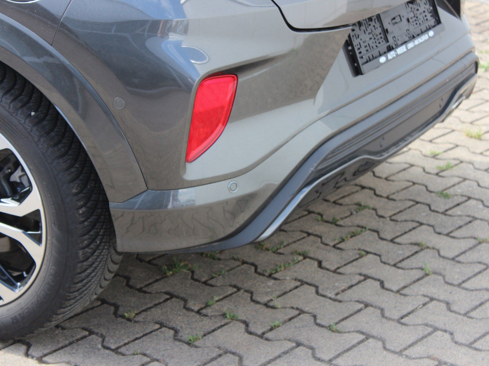 Fahrzeugabbildung Ford Puma ST-Line X 1,0 EcoBoost Mild Hybrid