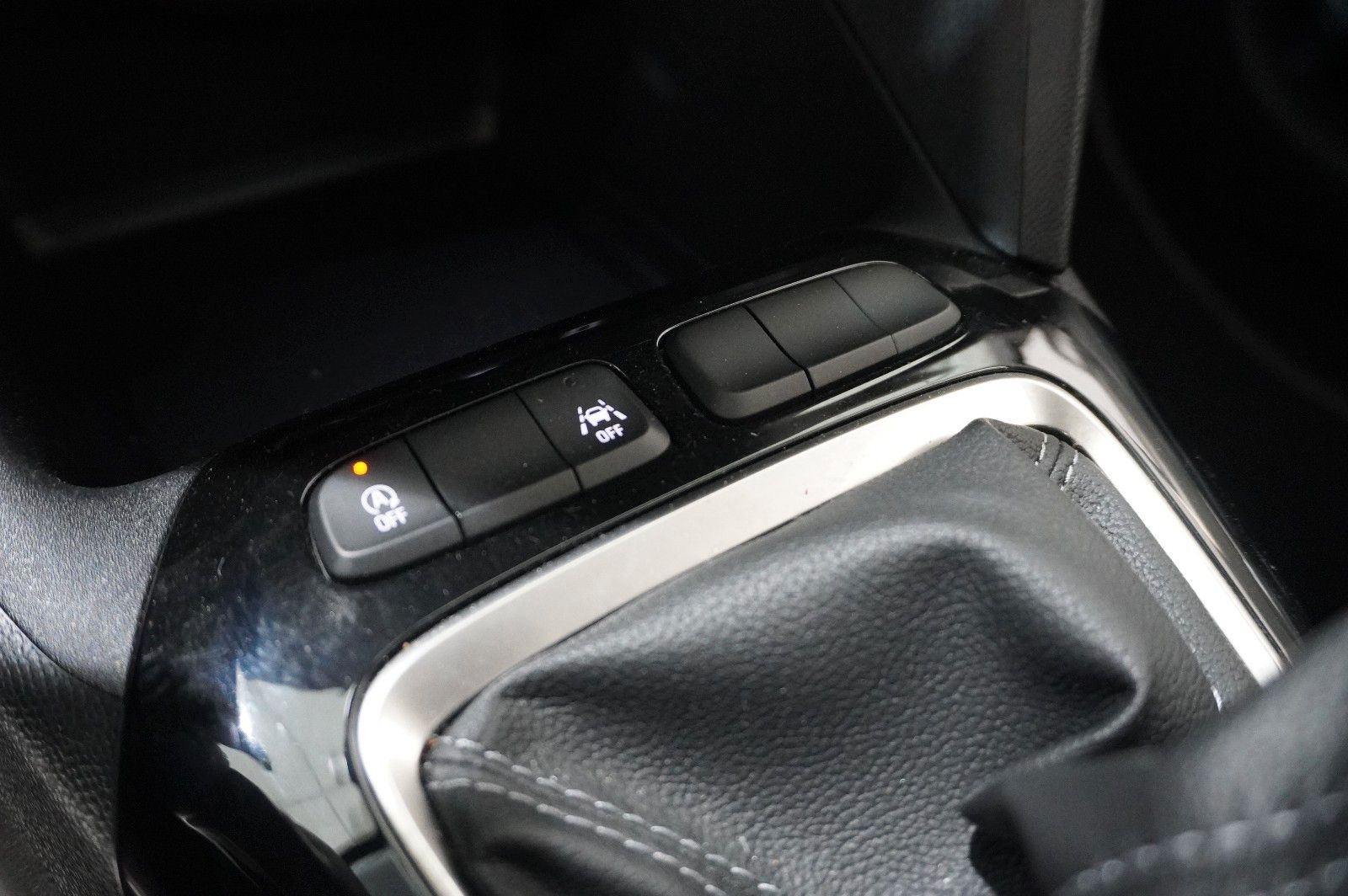 Fahrzeugabbildung Opel Corsa F 1.2 FACELIFT NAVI/LED/KAMERA/VIRTU./DAB+
