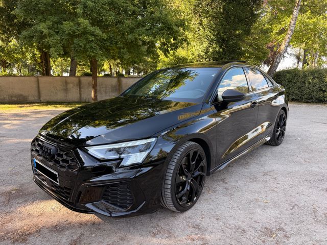 AUDI S3 quattro Matrix/Pano/Carbon/Garantie/Pano