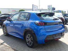 Fahrzeugabbildung Peugeot 208 Elektromotor 136 Allure