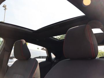 Fahrzeugverkauf 12 Ford Puma ST-Line 1.0 AT LED Pano AHK Kame. 5J. Gar.