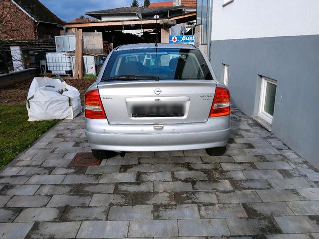 Opel Astra 1.6