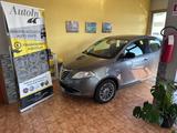 Lancia Ypsilon 900benz. Cambio automatico - Lancia Ypsilon mit Halbautomatikschaltung