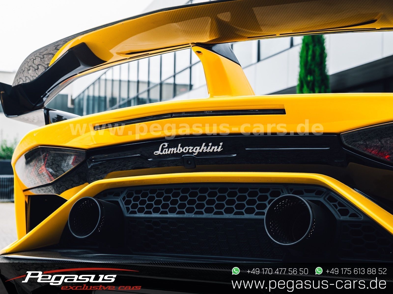 LAMBORGHINI Aventador - 38