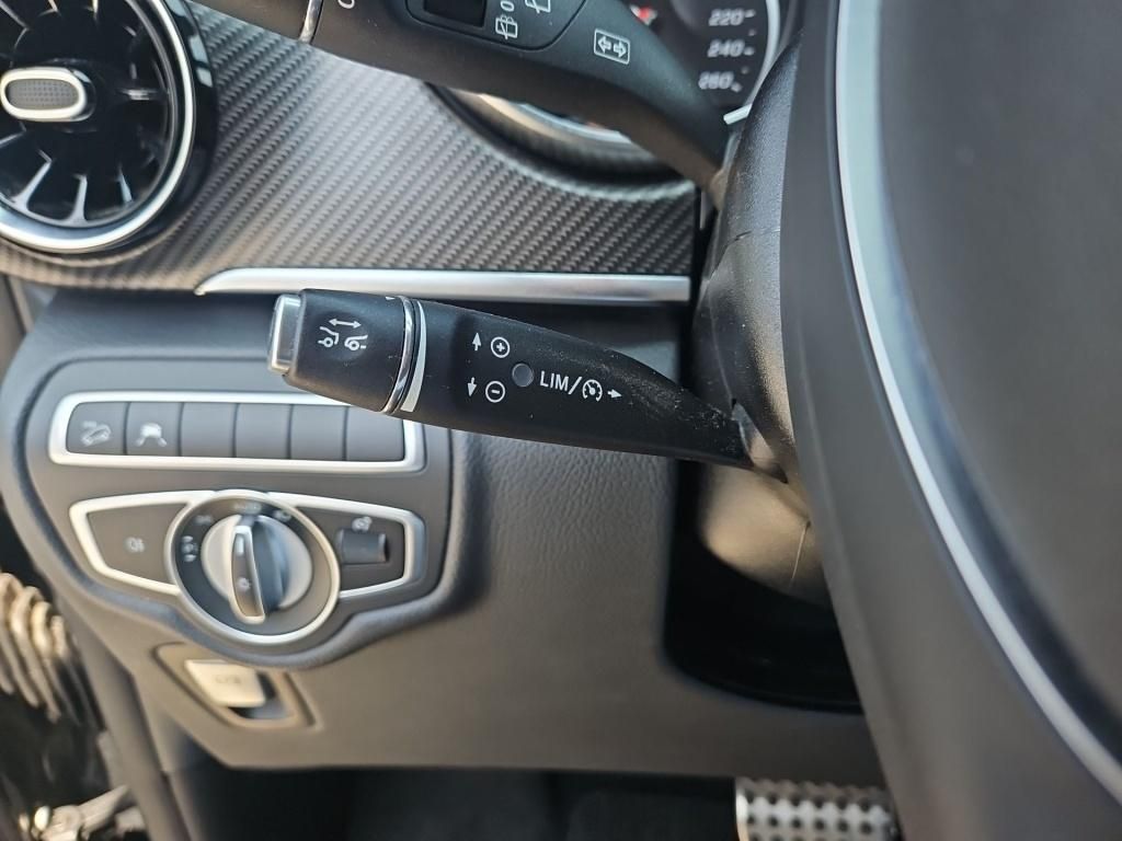 Fahrzeugabbildung Mercedes-Benz V 300 ED/L 4x4 AMG 7 Sitze 2,5t AHK Sound Standh