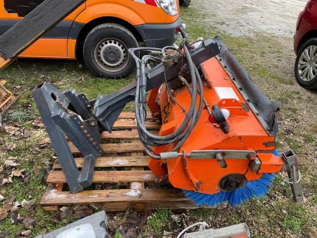 Kubota STA 35*Tuchel 120 H 560*Kehrbesen*Kehrmaschine