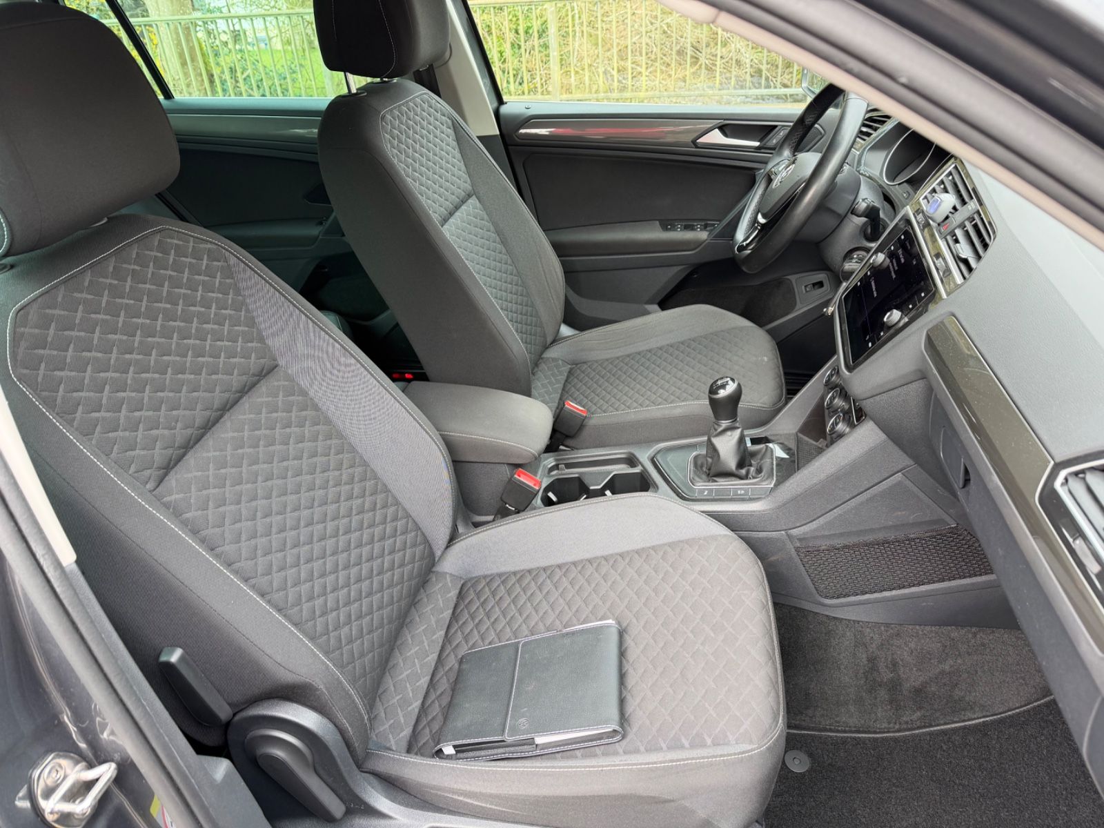 Volkswagen Tiguan ComfortlineLedNaviAccE-KlappeGarantieTop foto 16